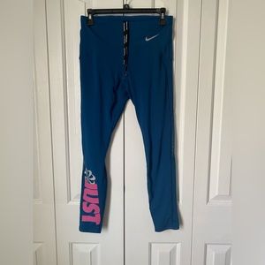 NIKE RETRO BLUE AND PINK LEGGINGS 3/4 LENGTH - SIZE MEDIUM